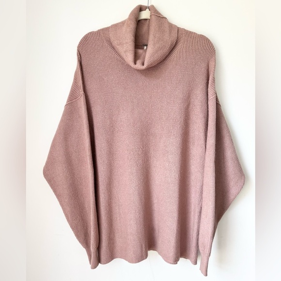 Free People Sweater Women’s Small Cozy Turtleneck Mauve Pink Oversized - Picture 2 of 7